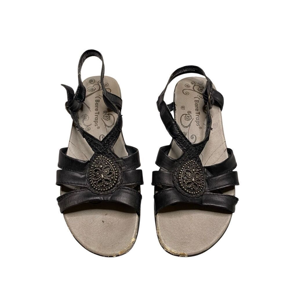 Bare Traps Jovial Wedge Slingback Sandals Leather Strap Medallion Detail 6.5M